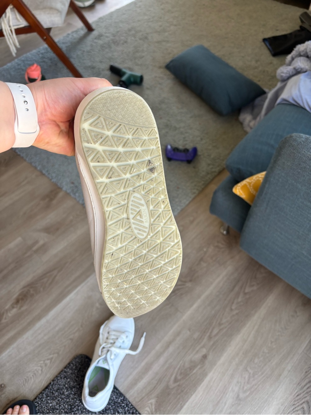 White Men’s Lace-Up Leather Sneakers - Picture 4 of 5
